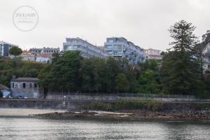 Frente a la playa de O Salgueirón se erguía la fábrica de salazón del genovés Guido Paganini Picasso, que hacia 1930 y tras su quiebra era adquirida por Massó Hermanos.