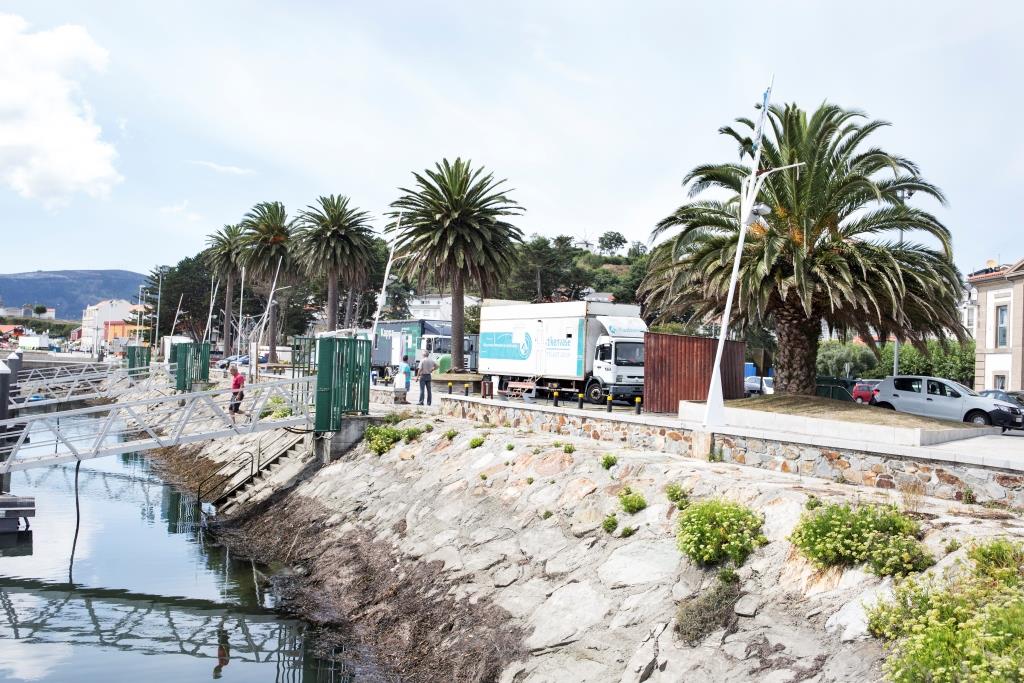 La construcción de este espacio está asociada a Julio Dávila Díaz, geógrafo y escritor emigrado en Uruguay y Argentina.