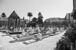 El templo gótico fue erigido en la primera mitad del siglo XIV sobre uno anterior de orden románico y reducido tamaño, siendo consagrado en 1327.