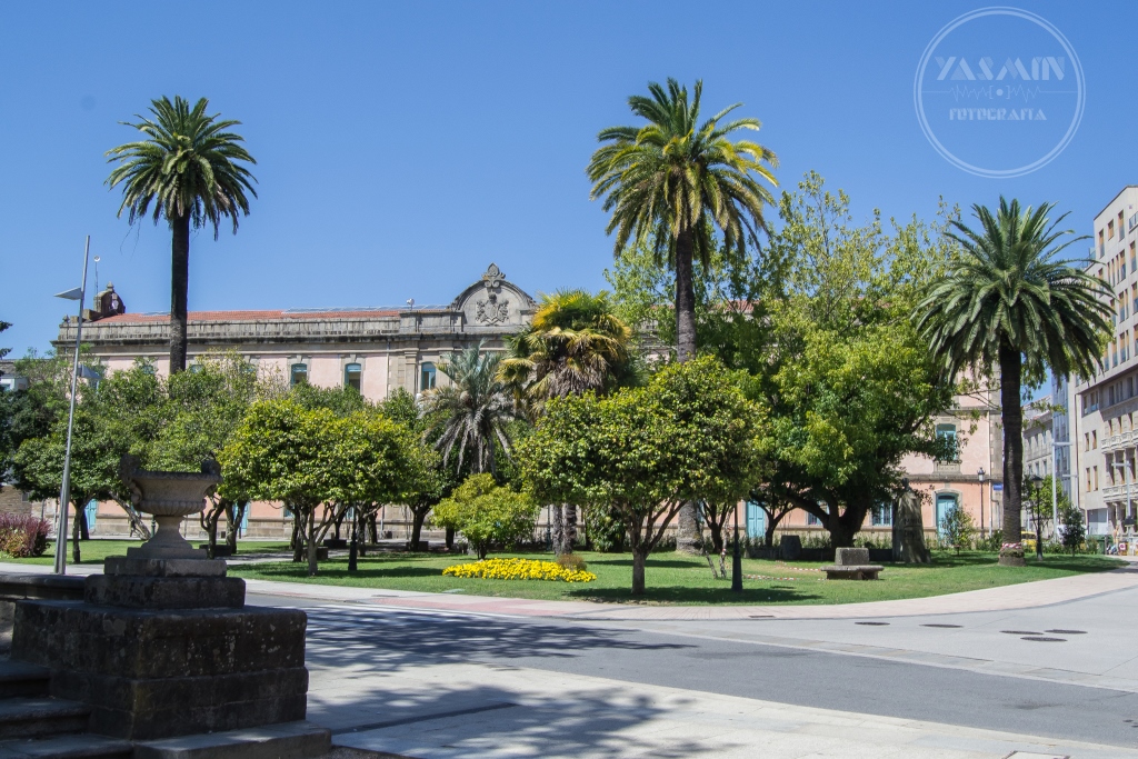 Según el historiador Juan Juega el primer antecedente de este inmueble sería la Casa de la Maestranza, cuartel militar edificado entre los años 1665 y 1668.