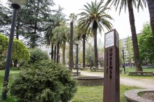 El origen de este espacio en su actual configuración se remonta a mediados del siglo XIX, cuando profesores del vecino instituto de segunda enseñanza deciden colaborar en la creación de un jardín botánico.