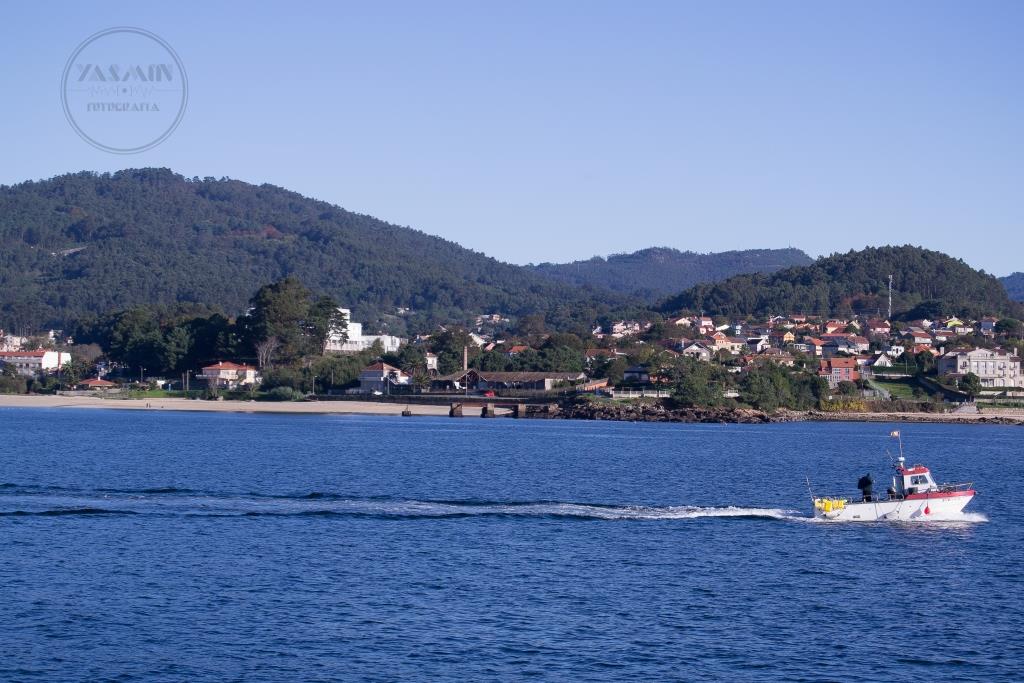 Situada en A Garita, un extremo de la playa de Rodeira, la construcción data aproximadamente de 1915.