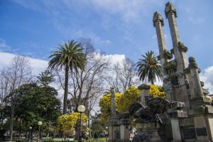 Los jardines son dedicados a la memoria del marino gallego en 1871. El palmeral está incluido en el catálogo de Árbores e formacións senlleiras de Galicia para su protección.