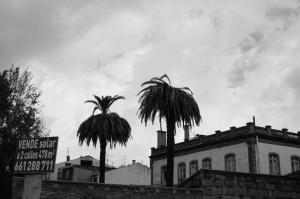 La construcción del Hogar San Rafael comienza en 1935 con la fundación que los hermanos de San Juan de Dios realizan en unos terrenos en Coia.