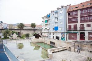 Núcleo neurálgico de la ciudad desde tiempos inmemoriales, las fuentes termales de As Burgas son un elemento simbólico de Ourense.