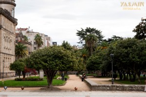 El 29 de abril de 1879 se presentaba el proyecto de la Alameda, Avenida de Montero Ríos y Jardines de Vincenti, en la zona inmediata a las recién derribadas murallas y en un tipo de operación urbana que se repite sistemáticamente en esta época a lo largo de la geografía gallega.